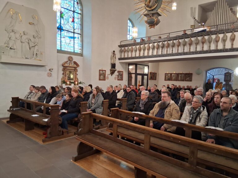 Verdiente Kirchengemeinde-Mitglieder verabschiedet