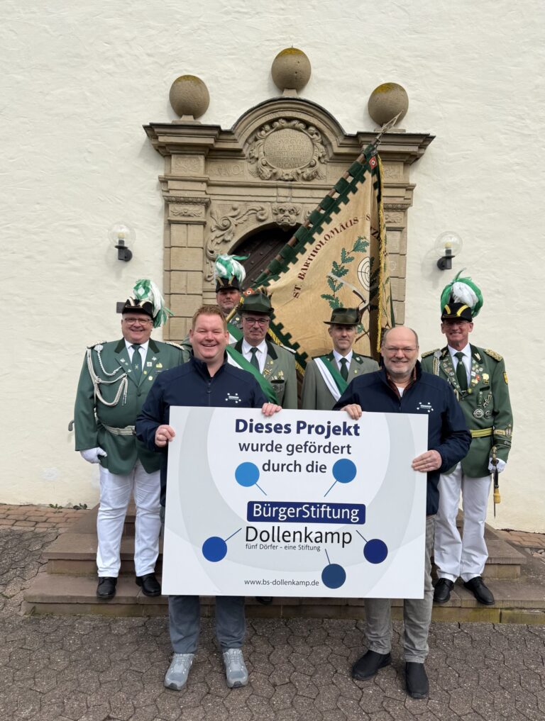 Historische Schützenfahne restauriert